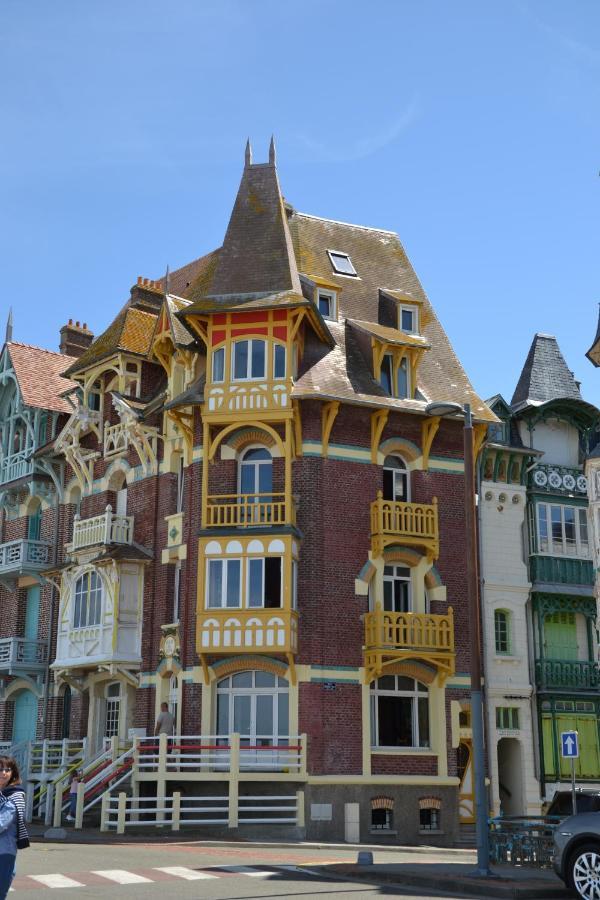 B&B Hotel Le Treport Friville エクステリア 写真